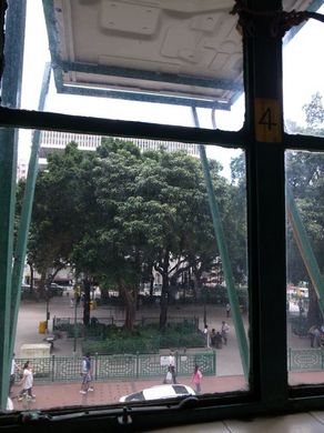 300810_midocafe10.jpg