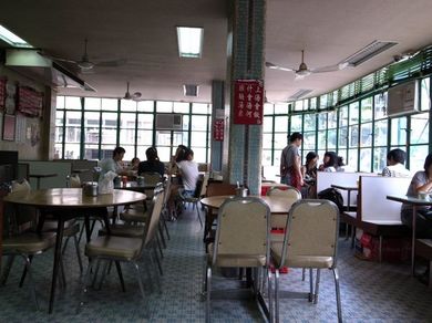 300810_midocafe5.jpg