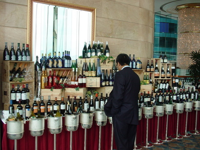 051208_wine.jpg