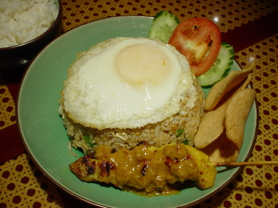 090908_indonesian_fried_rice.jpg