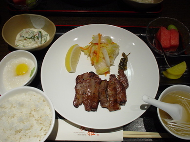 100708_tongue_lunch.jpg