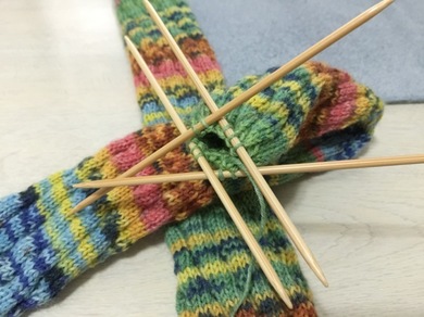 am300_spiralsocks3.jpg