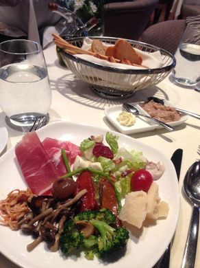 salad1.jpg